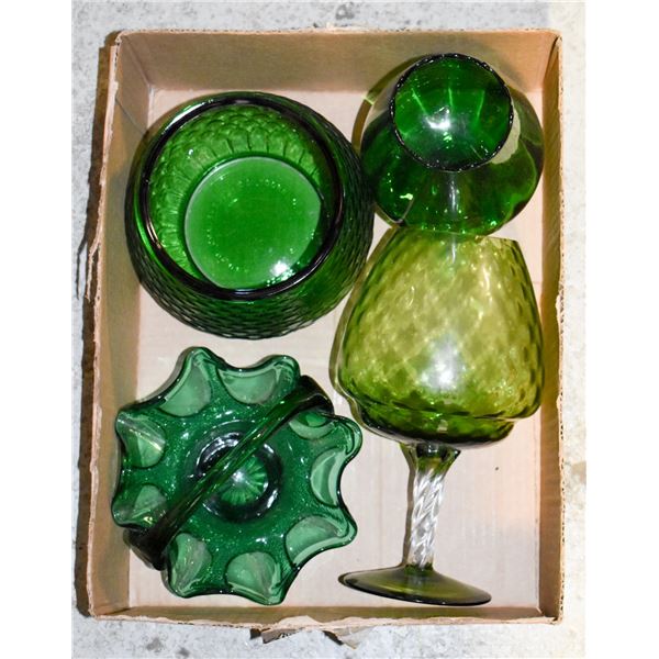 BOX OF VINTAGE GREEN GLASS DCOR