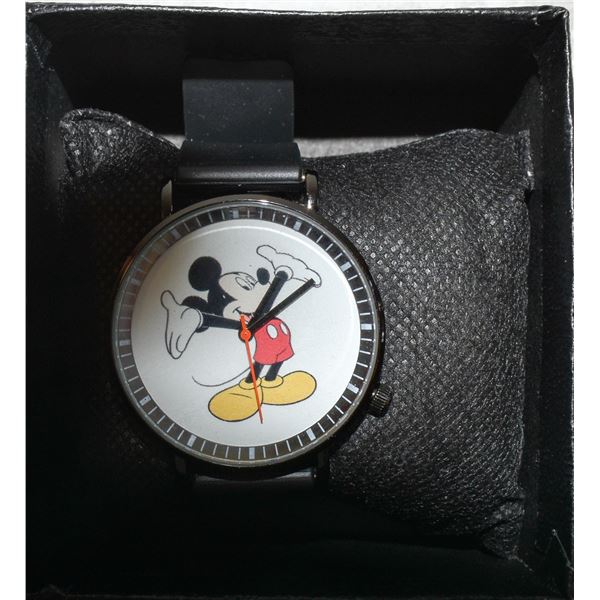 NEW MICKEY MOUSE QUARTZ MOVEMENT WATCH