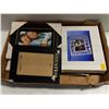 Image 1 : FLAT OF ASSORTED PICTURE FRAMES