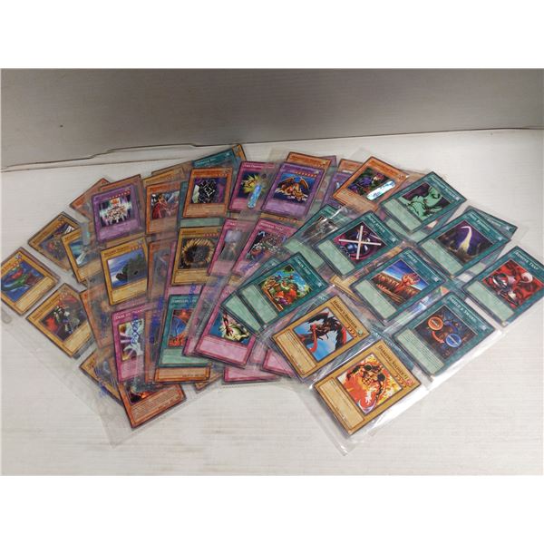 100 PLUS MAGIC THE GATHERING COLLECTOR CARDS IN