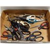 Image 1 : FLAT OF ASSORTED SCISSORS