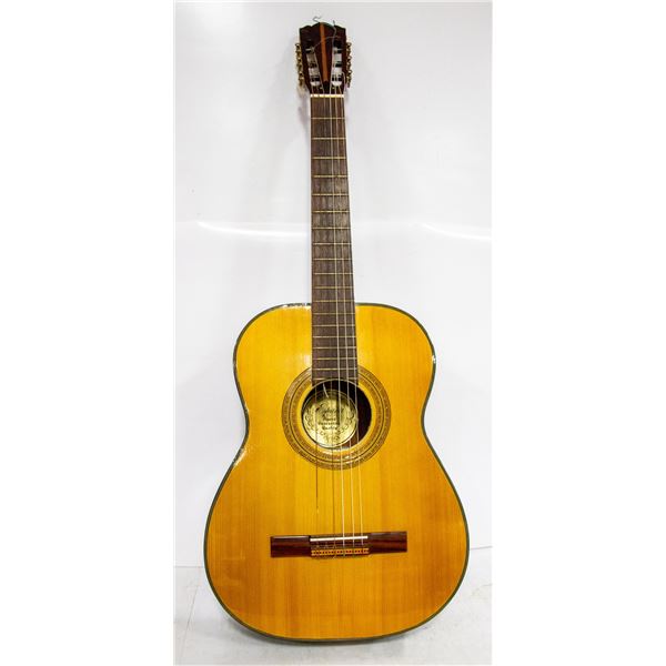 CLASSICAL GUITAR ESPANA WITH CASE 1970