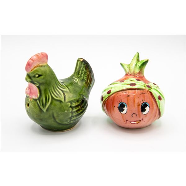 ROOSTER /ONION SALT/PEPPER SHAKER SET JAPAN