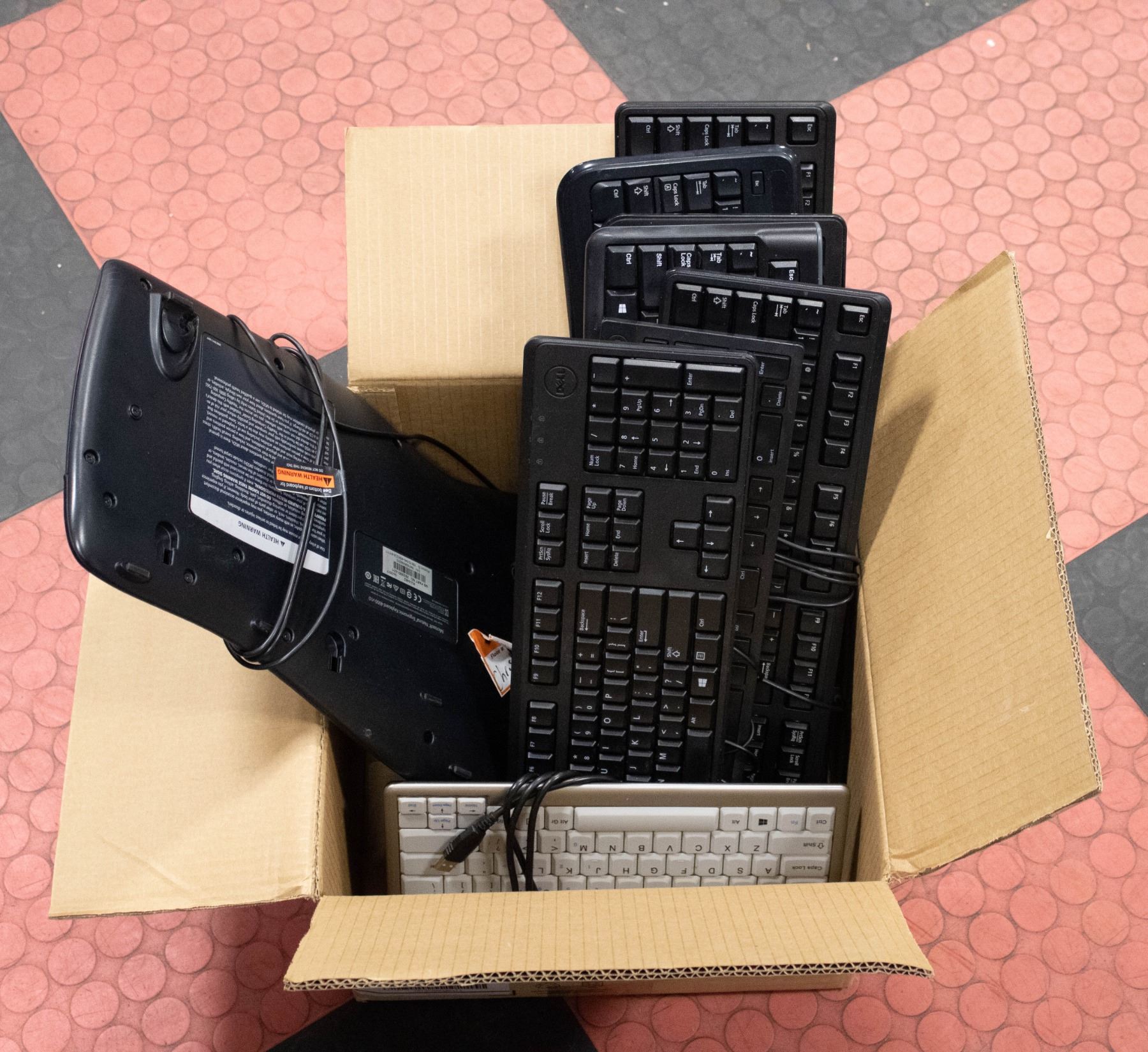 Computer Keyboard Boxed BOX OF 9 ASSORTED USB COMPUTER KEYBOARDS