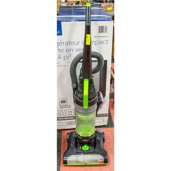 BISSELL POWERFORCE UPRIGHT VACUUM,