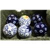 Image 1 : 6 GLASS DECORATIVE BALLS