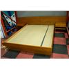 Image 1 : VINTAGE QUEEN SIZED WOODEN BED FRAME
