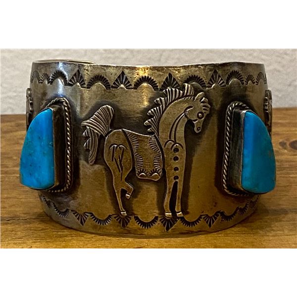 Beautiful Cuff Bracelet featuring 3 Horses with Turquoise