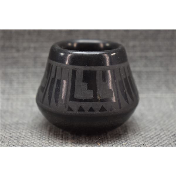 SAN ILDEFONSO INDIAN POTTERY BOWL BY MARGARET LOU GUTIERREZ