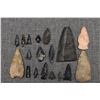 Image 1 : COLLECTION OF ANASAZI INDIAN ARROWHEADS