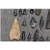 Image 4 : COLLECTION OF ANASAZI INDIAN ARROWHEADS