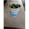 Image 1 : PAIL OF SCREWDRIVERS