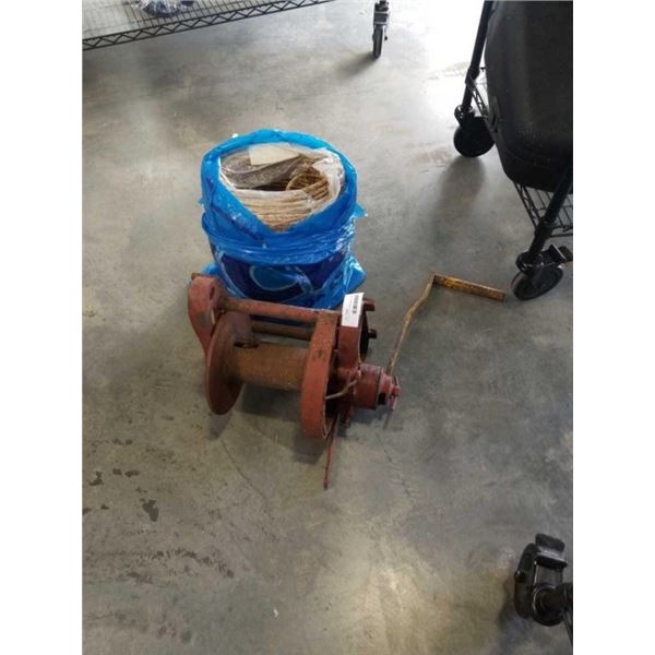 COIL OF ROPE AND MANUAL WINCH