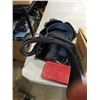 Image 2 : TOOL BELT, DRILL BIT SET AND BOX OF MACHINING BOLTS