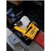 Image 2 : AIR NAILER, TAP AND DIE SET AND WAGNER ELECTRIC PAINT SPRAYER