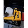 Image 3 : AIR NAILER, TAP AND DIE SET AND WAGNER ELECTRIC PAINT SPRAYER