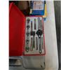 Image 4 : AIR NAILER, TAP AND DIE SET AND WAGNER ELECTRIC PAINT SPRAYER