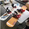Image 1 : 2 SNOW BOARDS WITH BINDINGS AND 2 STAINLESS WARMING TRAYS