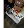 Image 1 : WAGNER PAINT SPRAYER, JOBMATE CUTOUT TOOL AND WORK LIGHT