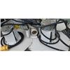 Image 2 : 6 GROW LIGHT SOCKETS WITH LONG CABLES AND 3 HAVE REFLECTORS