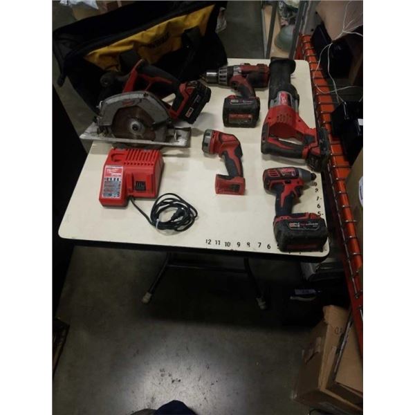 MILWAUKEE M18 TOOL SET WITH 4 BATTERIES AND CHARGER TESTED AND WORKING