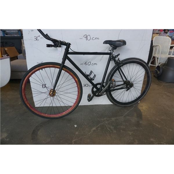 BLACK NO BRAND BIKE