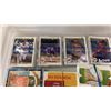 Image 2 : TRAY OF SPORTS TRADING CARDS