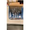Image 2 : 2 BOXES BEAR CLAW BACK SCRATCHERS
