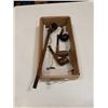 Image 1 : TRAY OF WOOD PIPES