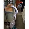 Image 2 : BISSELL QUICK STEAM CLEANER WORKING