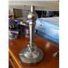 Image 7 : 3 PIECE GLASS SHADE LAMP SET - FLOOR LAMP AND 2 TABLE LAMPS