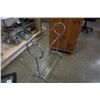 Image 3 : CHROME TOWEL RACK AND GLASSTOP ENDTABLE