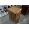Image 2 : 2 DRAWER OAK FILING CABINET