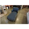 Image 2 : BLUE UPHOLSTERED CHAISE