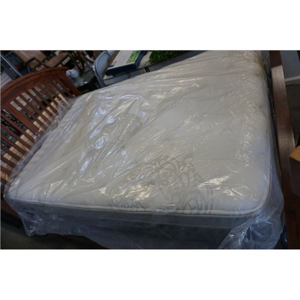 AS NEW BEAUTYREST SILVER DUFFY DT 19 EUROTOP DOUBLE SIZE MATTRESS W/ BOX SPRING