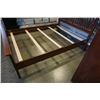 Image 7 : MODERN DOUBLE SIZE BED FRAME