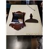 Image 1 : BOMBAY CO MIRROR AND MAHOGANY WALL SCONCE