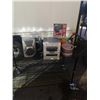 Image 1 : SANYO STEREO, GEORGE FORMAN CHAMP GRILL, CANDLE AND PET CAGE