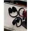 Image 2 : BAG OF OVER EAR HEADPHONES AND EAR PROTECTION