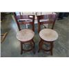 Image 1 : 2 SWIVEL BAR STOOLS