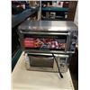 Image 4 : STAINLESS TOASTER OVENS - CUISINART AND BLACK AND DECKER
