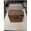 Image 1 : BOX OF VARIOUS ROCK AND OTHER RECORDS