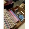 Image 3 : BOX OF RECORDS, CDS AND PHOTO ALBUMS