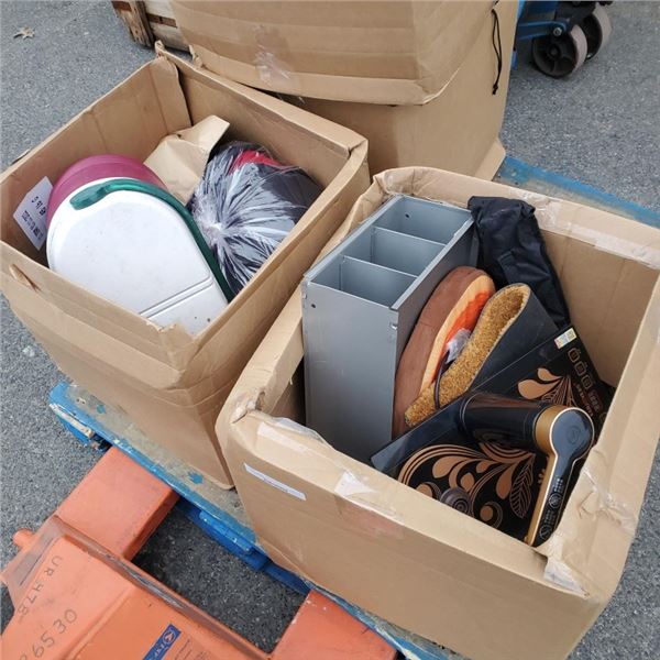 2 BOXES OF VARIOUS LOST PROPERTY ITEMS