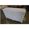 Image 2 : WHITE WICKER 6 DRAWER DRESSER W/ MIRROR AND HEADBOARD