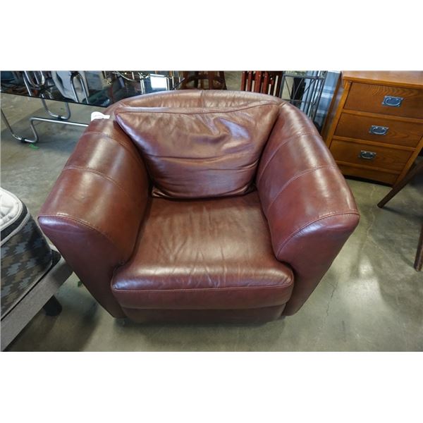 LEATHER BUCKET CHAIR