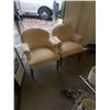 Image 1 : 2 UPHOLSTERED ACCENT CHAIRS
