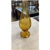 Image 2 : YELLOW GLASS DECANTER SET
