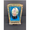 Image 8 : Vintage Cork Diorama Jewel Box, Hand Painted Egg w/Display Case & Expo 86 Painted Fan