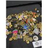 Image 3 : Collectible Lot of Pin Badges and Buttons